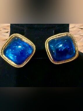 Vintage Kenneth Jay Lane KJL for Avon Caprianti Jewel Tone Cabochon Earrings